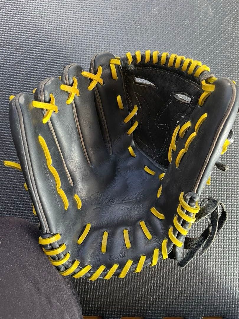 Wilson ウィルソン　硬式用グローブ　左投げ　投手用