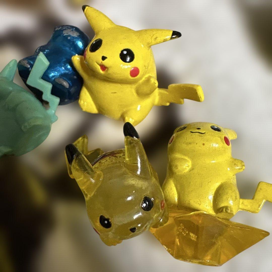 ピカチュウライチュウ　フィギュア 8体セット