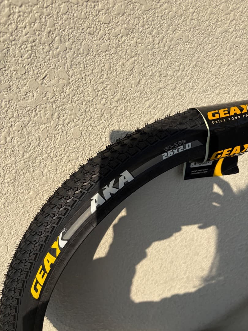 新品 Vittoria GEAX AKA 26×2.2 2本 26x2.0 2本