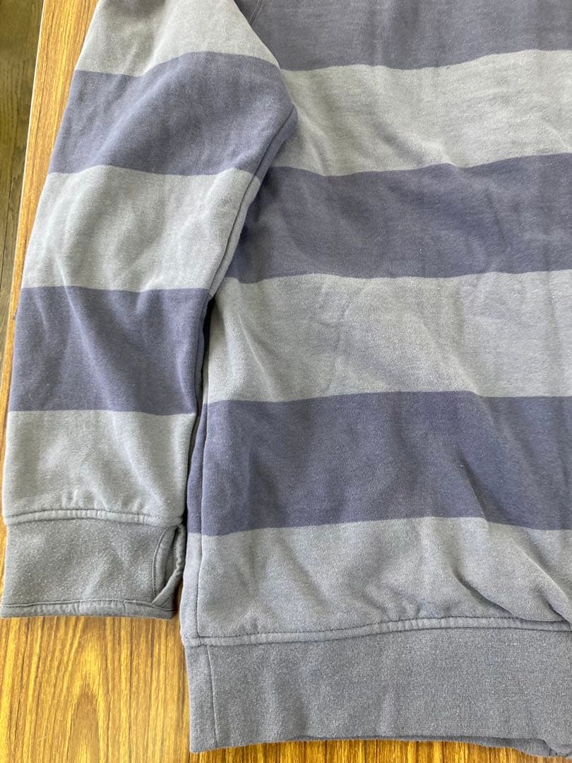 新品 burton バートン パーカー XLサイズ アパレル
