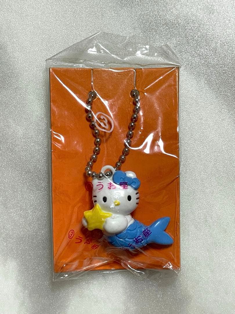 【希少】ハローキティ キーホルダー うお座