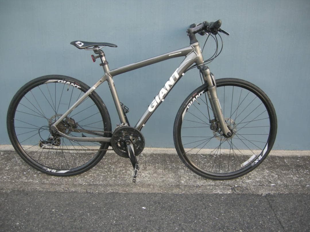 引き取りのみ　自転車、  ＧＩＡＮＴ、クロスバイク、ＲｏａｍＸＲ２