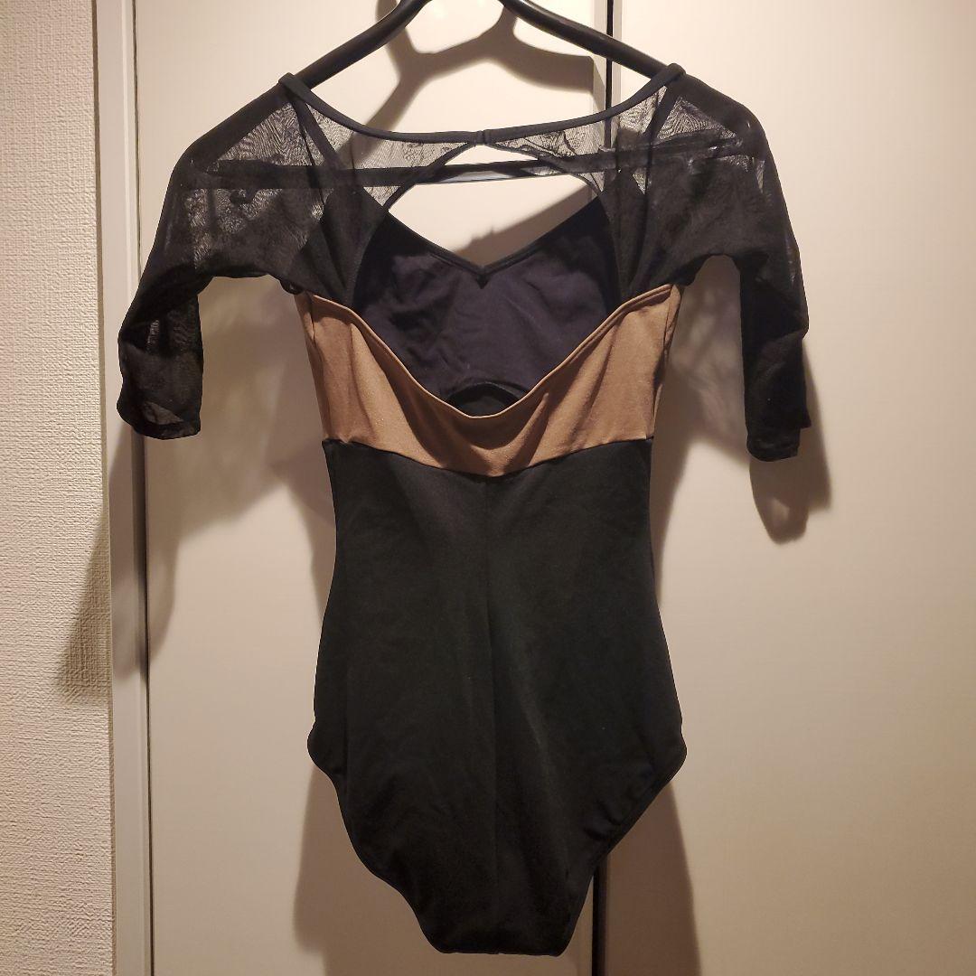 Chacottバレエ用レオタード 黒とベージュ 半袖M