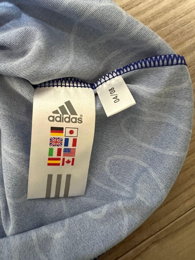 新品未使用タグ付き adidas サッカー日本代表炎デザイン Tシャツ