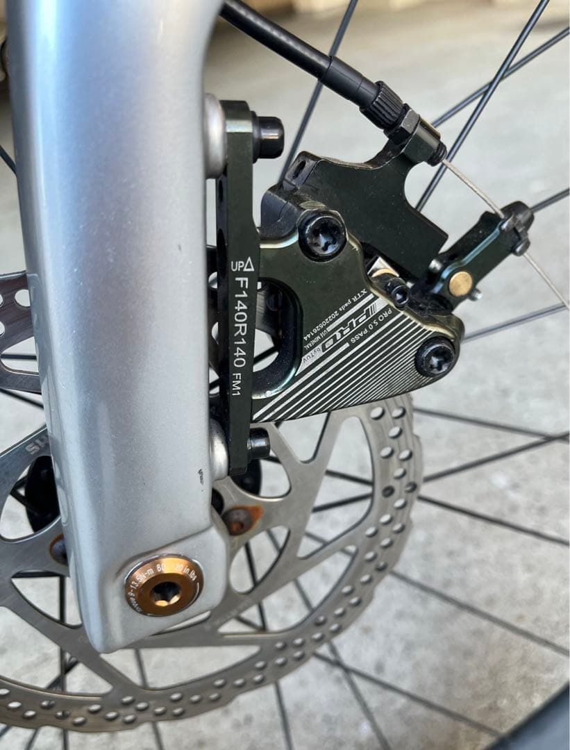 ウルトラマンフ スーパーストラータ 電動アシスト自転車 Superstrata