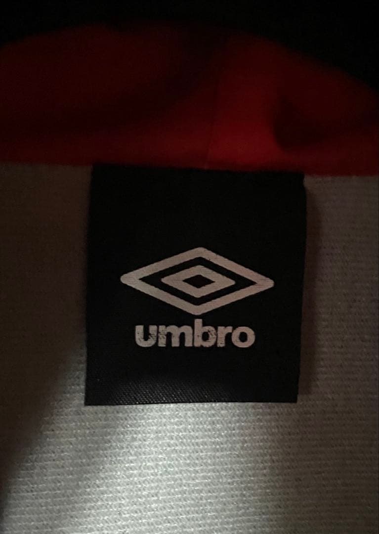 UMBRO メンズM 上下セット　ナイロンセットアップ　ナイロン上下　アンブロ