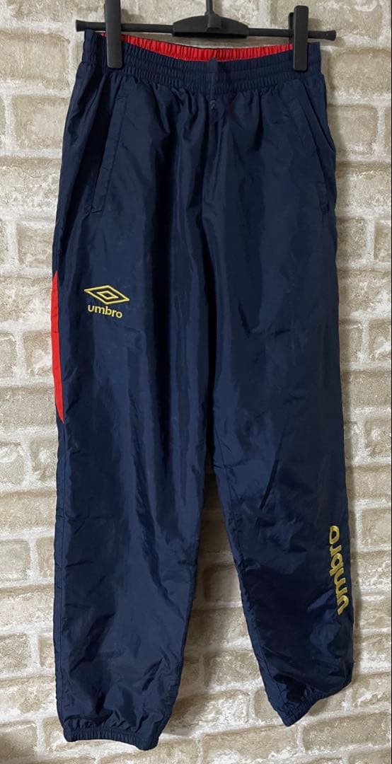 UMBRO メンズM 上下セット　ナイロンセットアップ　ナイロン上下　アンブロ