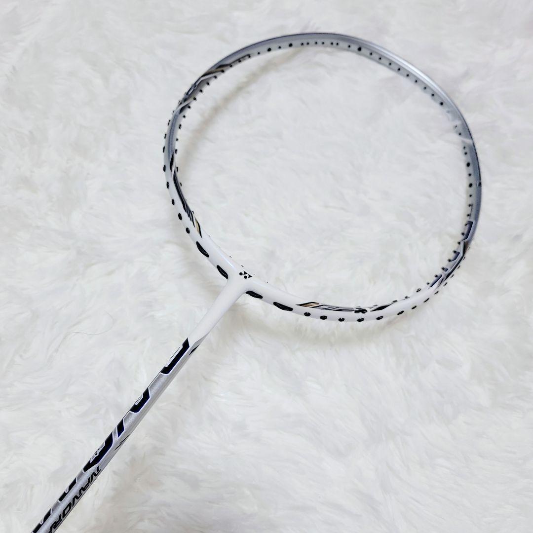 新品巻替✨YONEX ナノレイ500 バドミントン ラケット 4UG5 ガット無