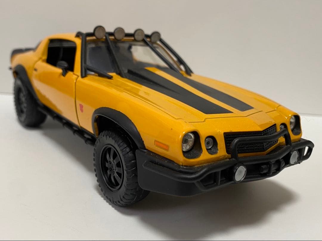 1/24スケール　シボレー　カマロ　1979 トランスフォーマー バンブルビー