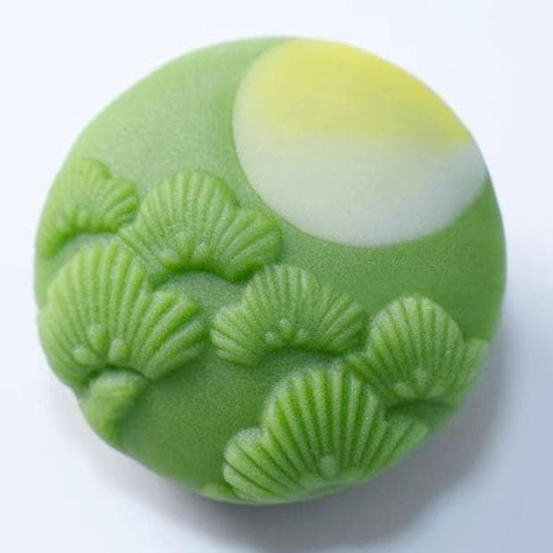 【上生菓子木型・松の紋　箱付き】和菓子木型　３種類の木彫　松つぼみ　松の木　唐松