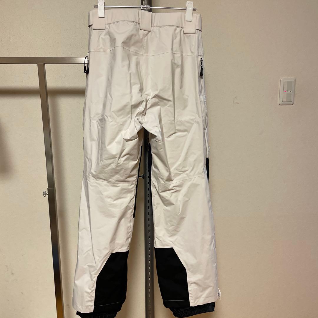 新品同様　THE NORTH FACE スノーボードパンツ　レディースM スキー