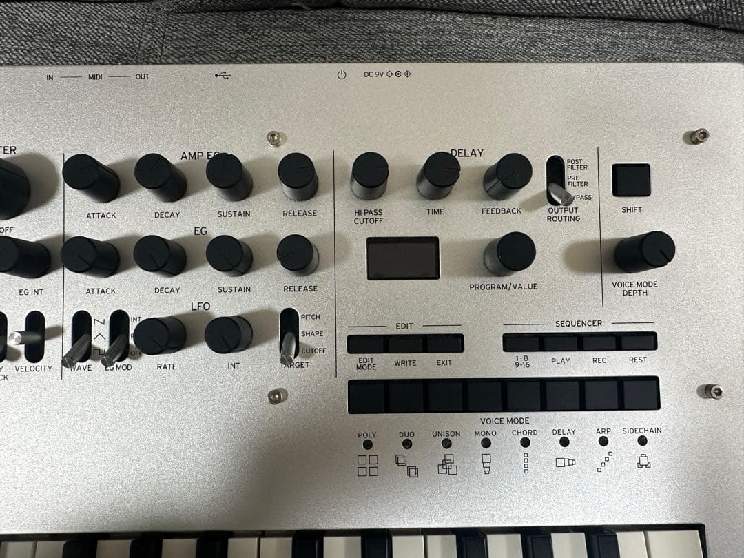 KORG minilogue アナログシンセサイザー 37鍵