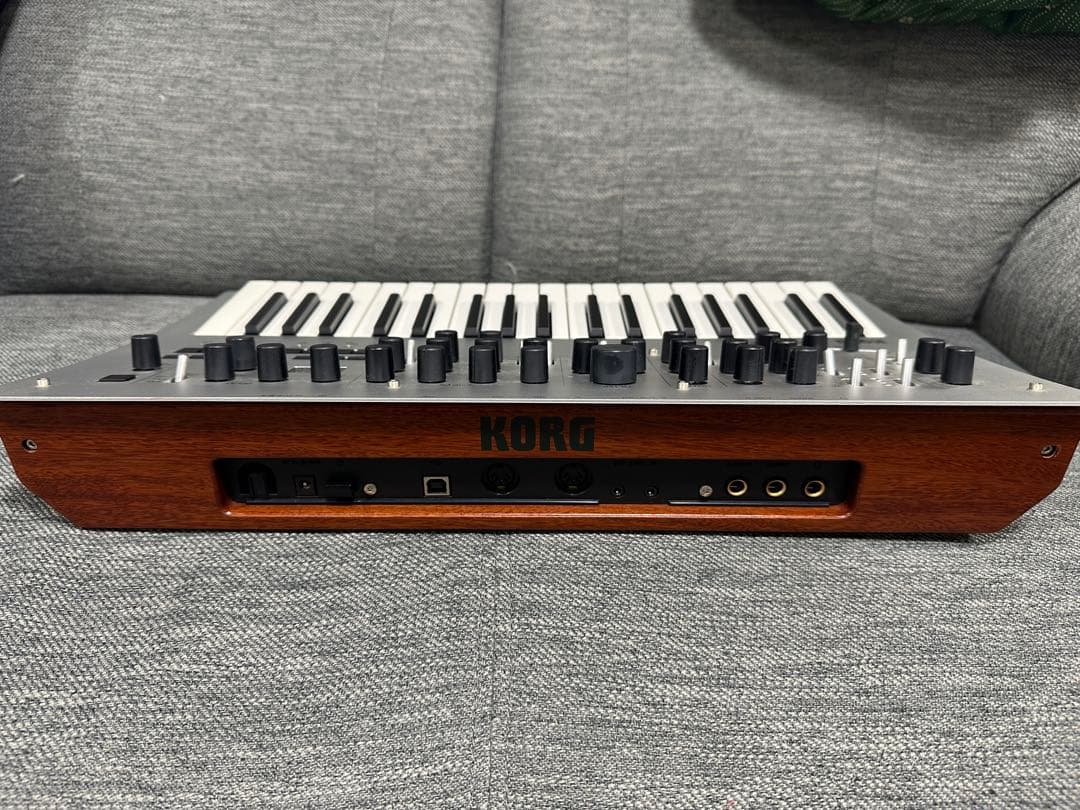 KORG minilogue アナログシンセサイザー 37鍵