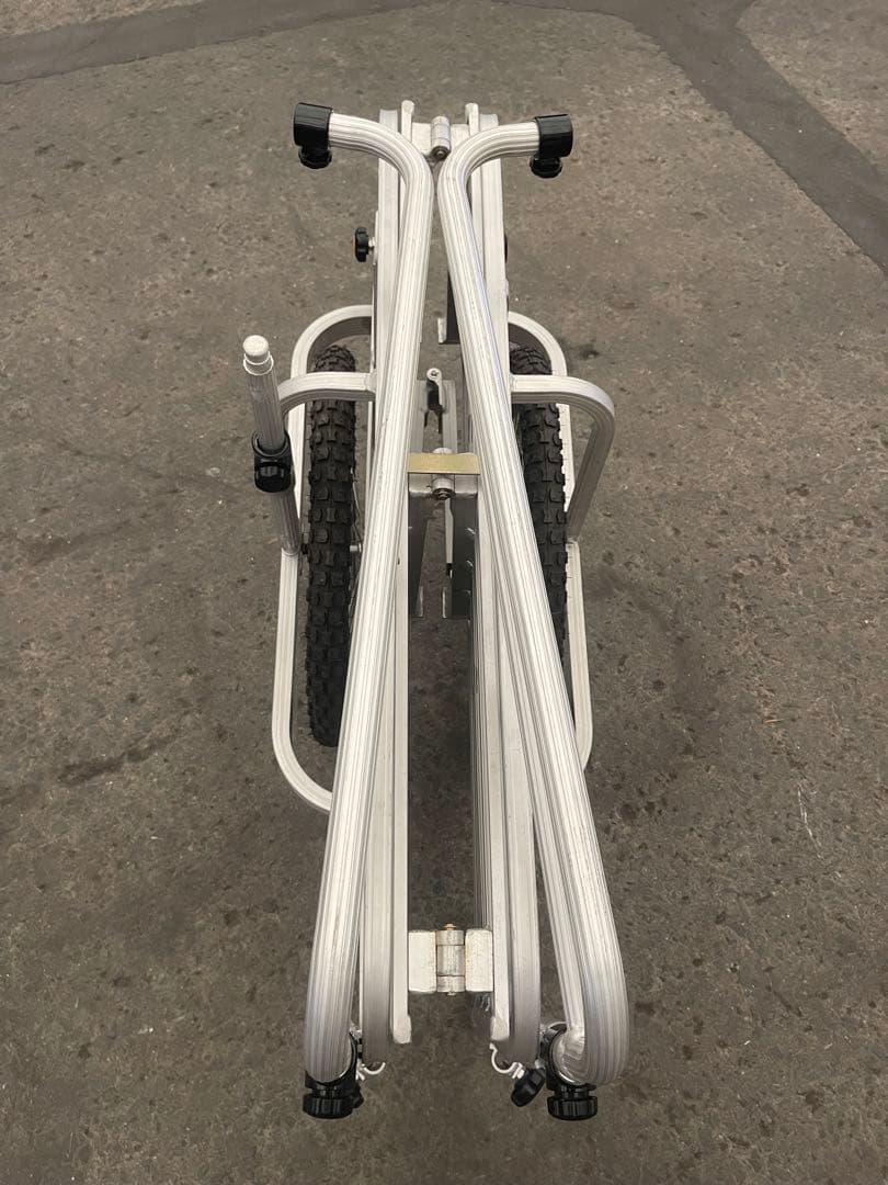 シルバー リヤカー オフロードタイヤ付き