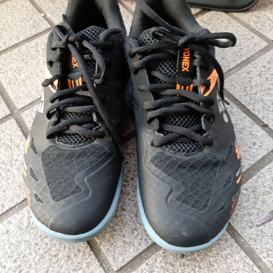 未使用YONEX CASCADE ACCELバドミントン用25.5cm