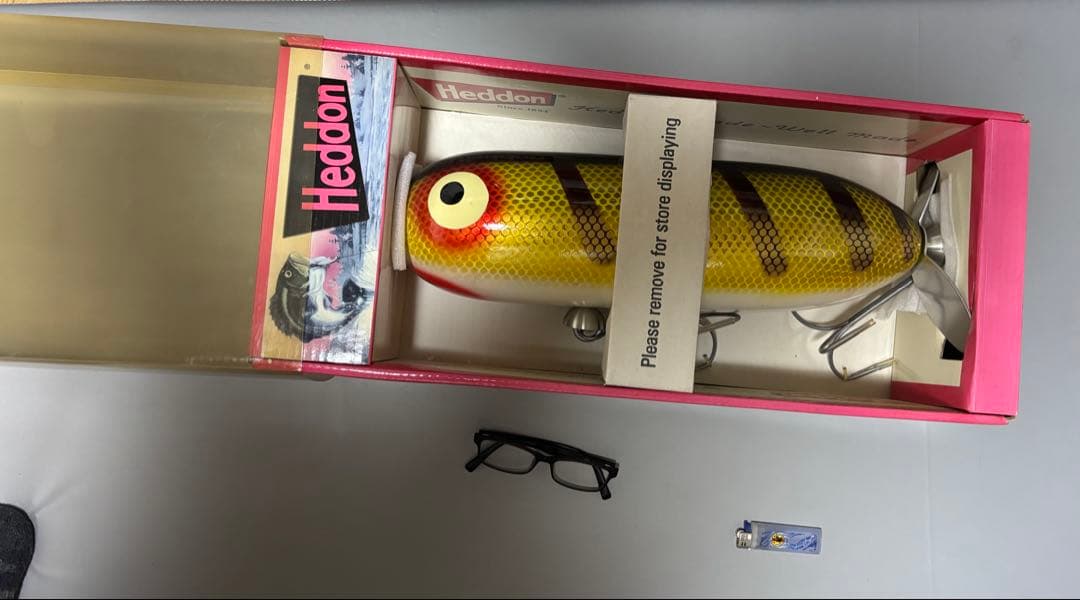 Heddon Giant Lure イエロー・ブラックストライプ