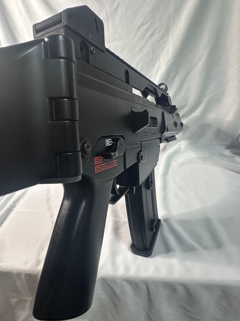 Tokyo marui G36c レッドドットとバッテリー 18歳以上