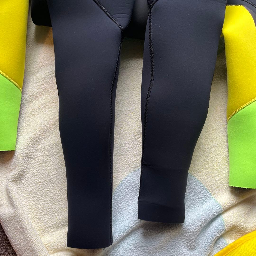 クイックシルバーウエットスーツ　　セミドライ　ジュニア用140サイズ新品