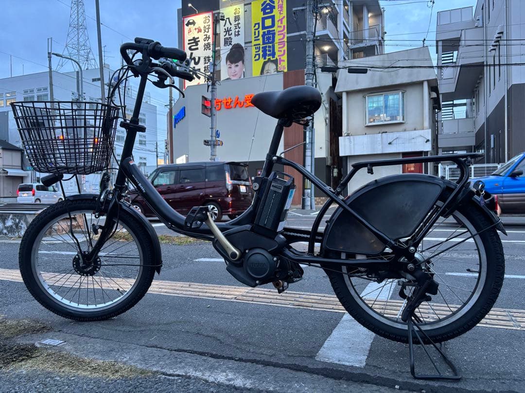 中古20㌅YAMAHA電動アシスト自転車　8.7Ah 大阪　099
