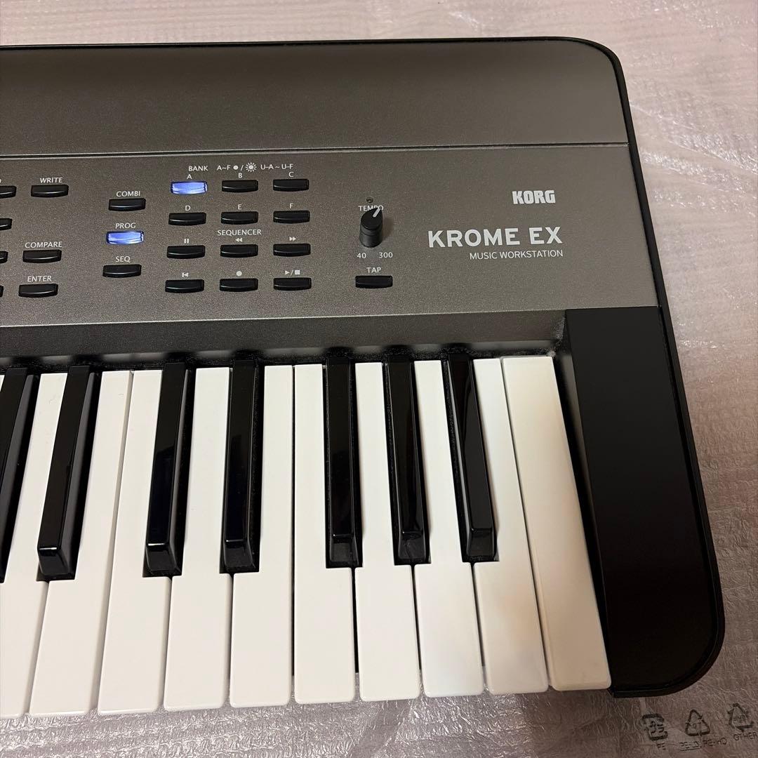 KROME EX 61鍵シンセサイザー