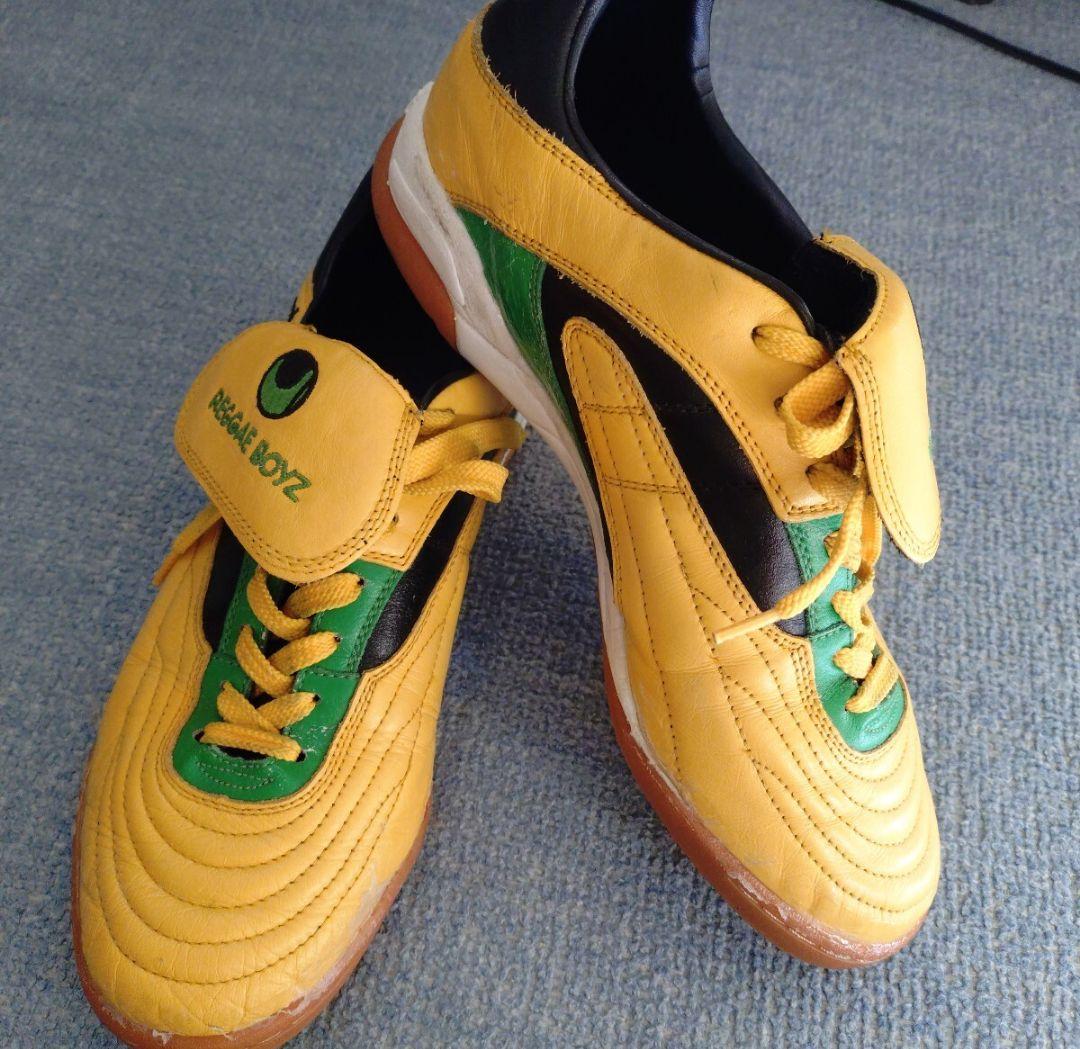 ウールREGGAE BOYZ フットサルシューズ　ジャマイカ　レゲエ