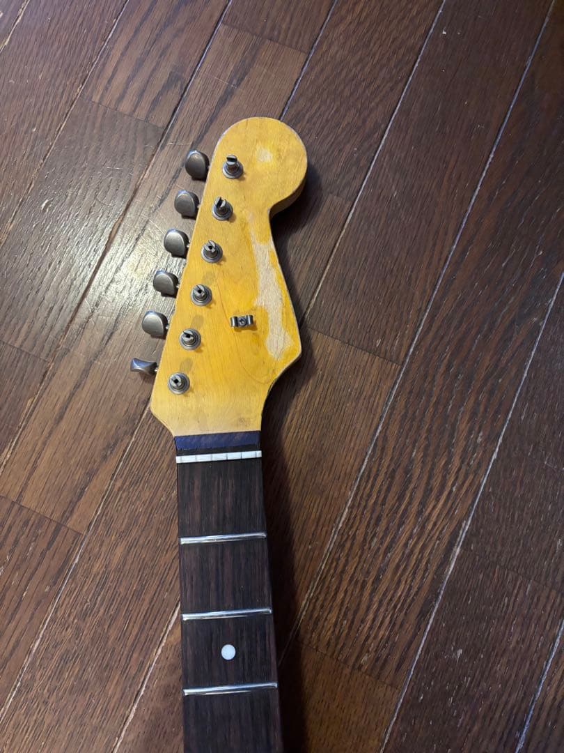 今週末までAllParts Neck Stratocaster Type