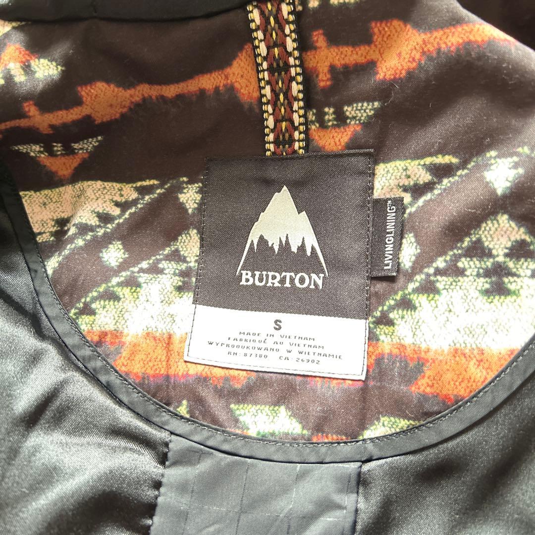 Burtonスノボーウェア上下