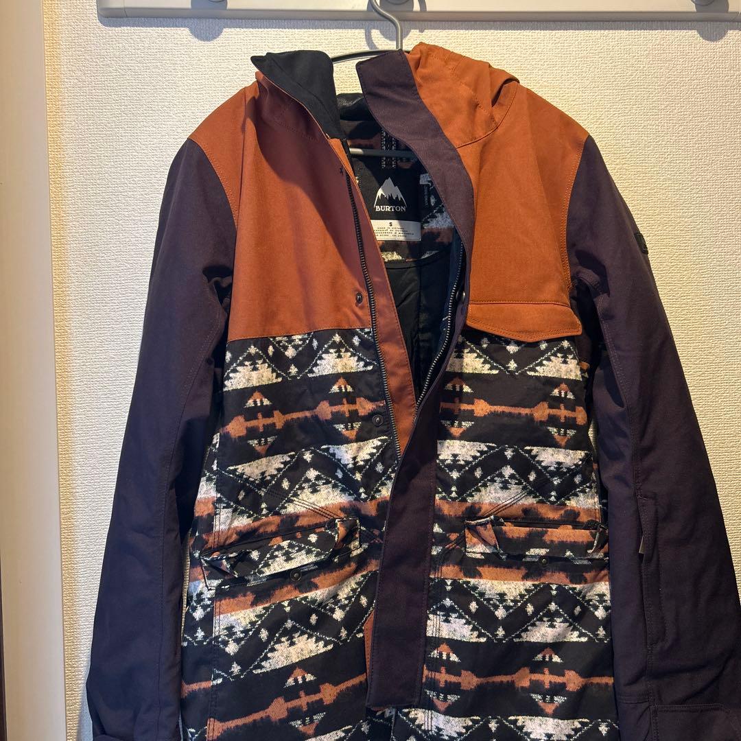Burtonスノボーウェア上下