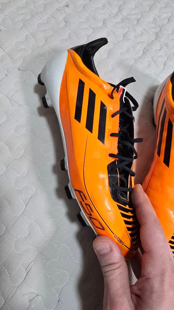 adidas F50 オレンジ スパイク