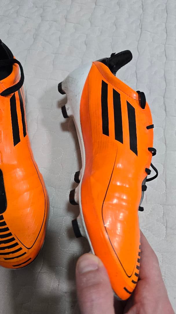 adidas F50 オレンジ スパイク