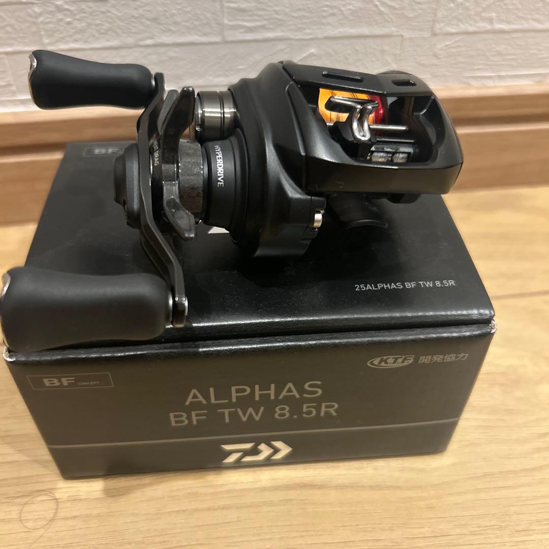 ダイワ　25アルファスBF TW 8.5R 美品