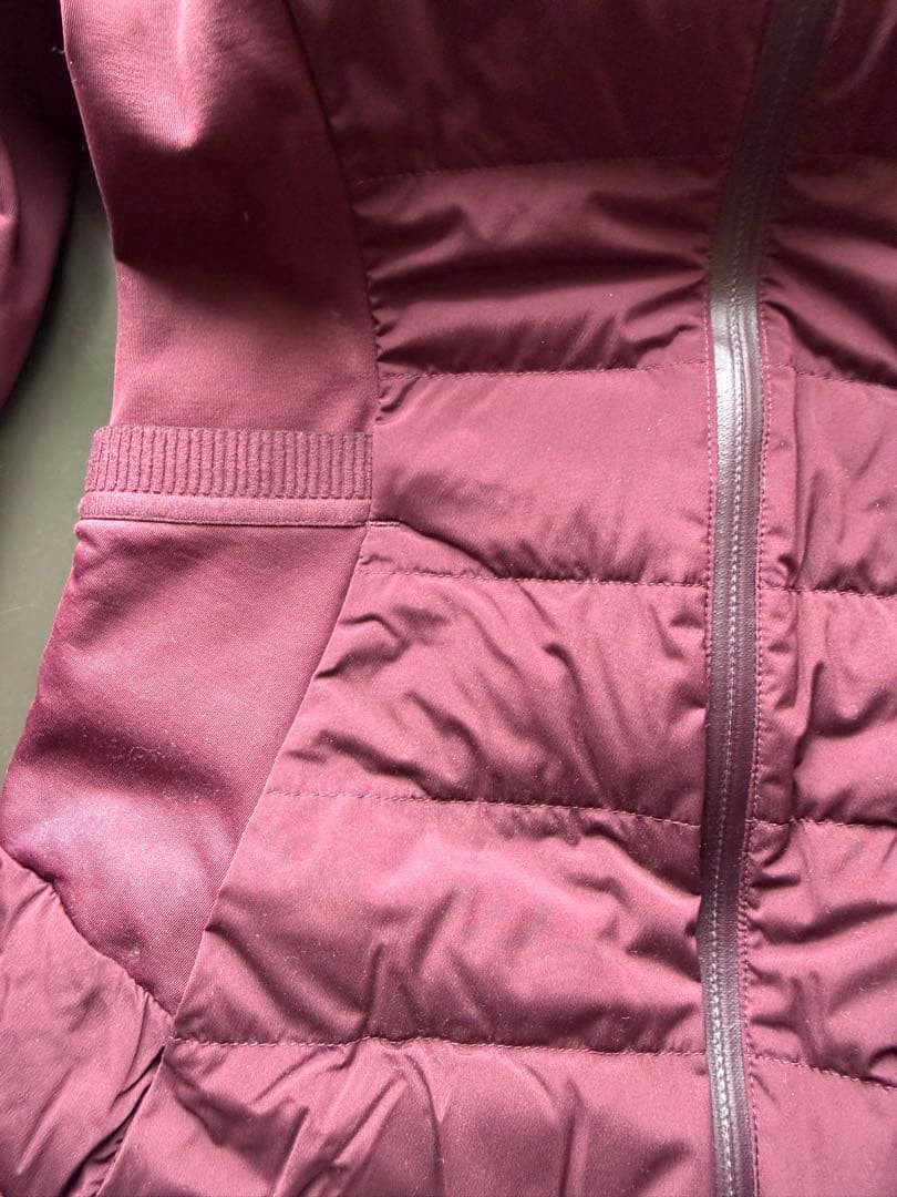 ルルレモン　Down For It All Jacket ボルドー希少サイズ2
