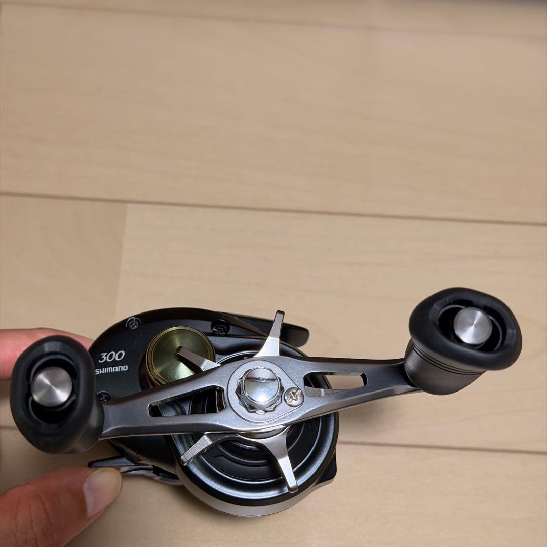 SHIMANO クラド 300 CURADO