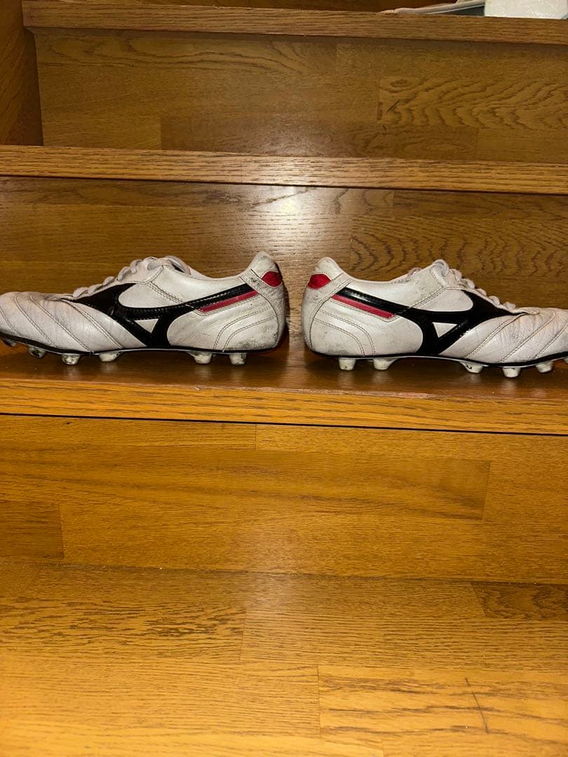 Mizuno Morelia サッカーシューズ ホワイト/ブラック/レッド