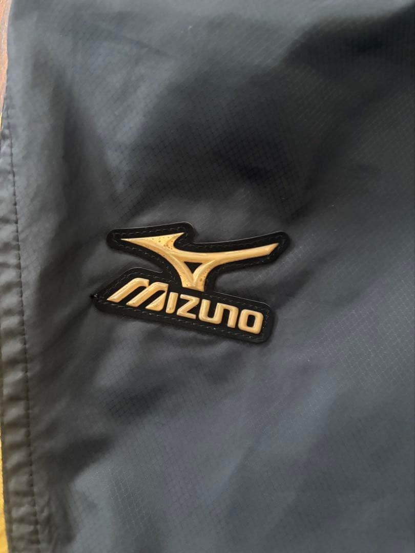 Mizuno Pro ウォームアップウェア M 黒/金