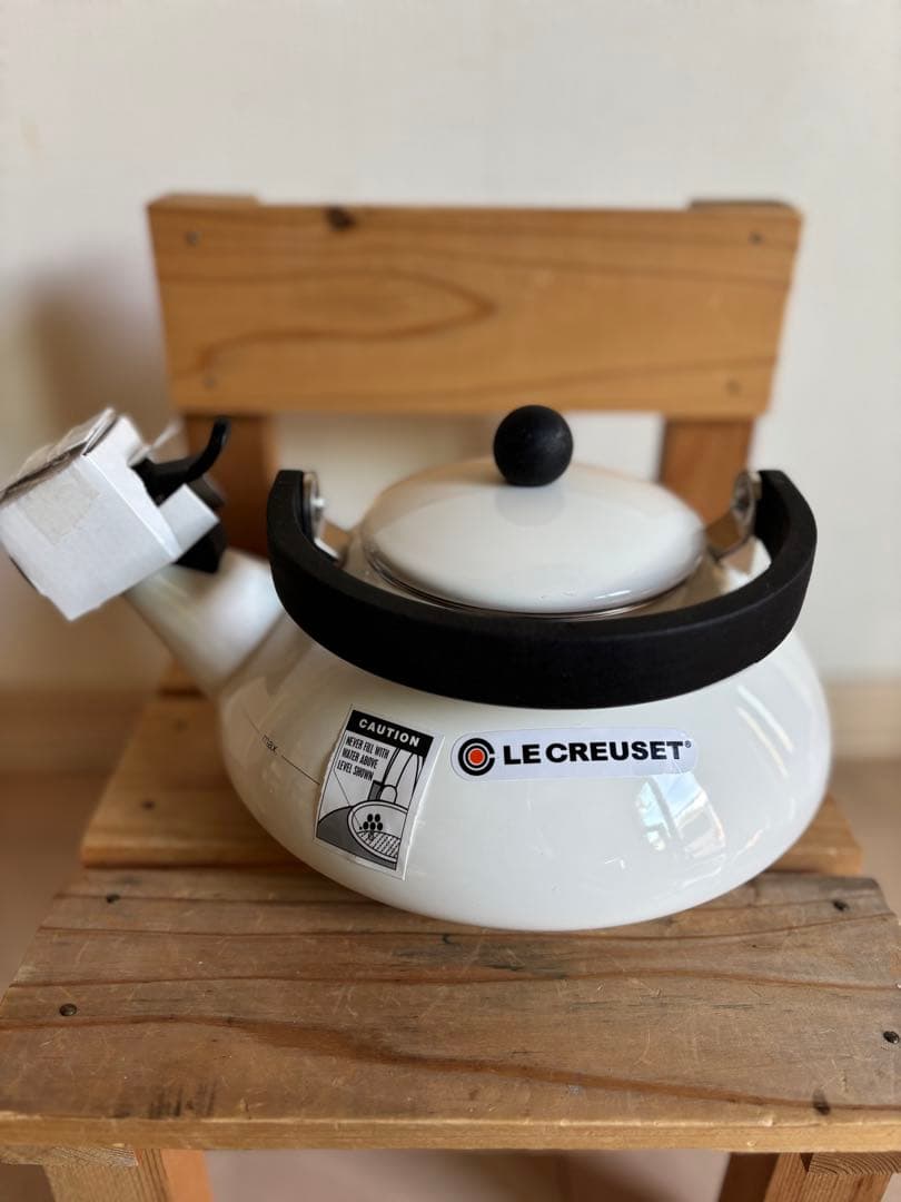 LE CREUSET ホワイト ティーケトル