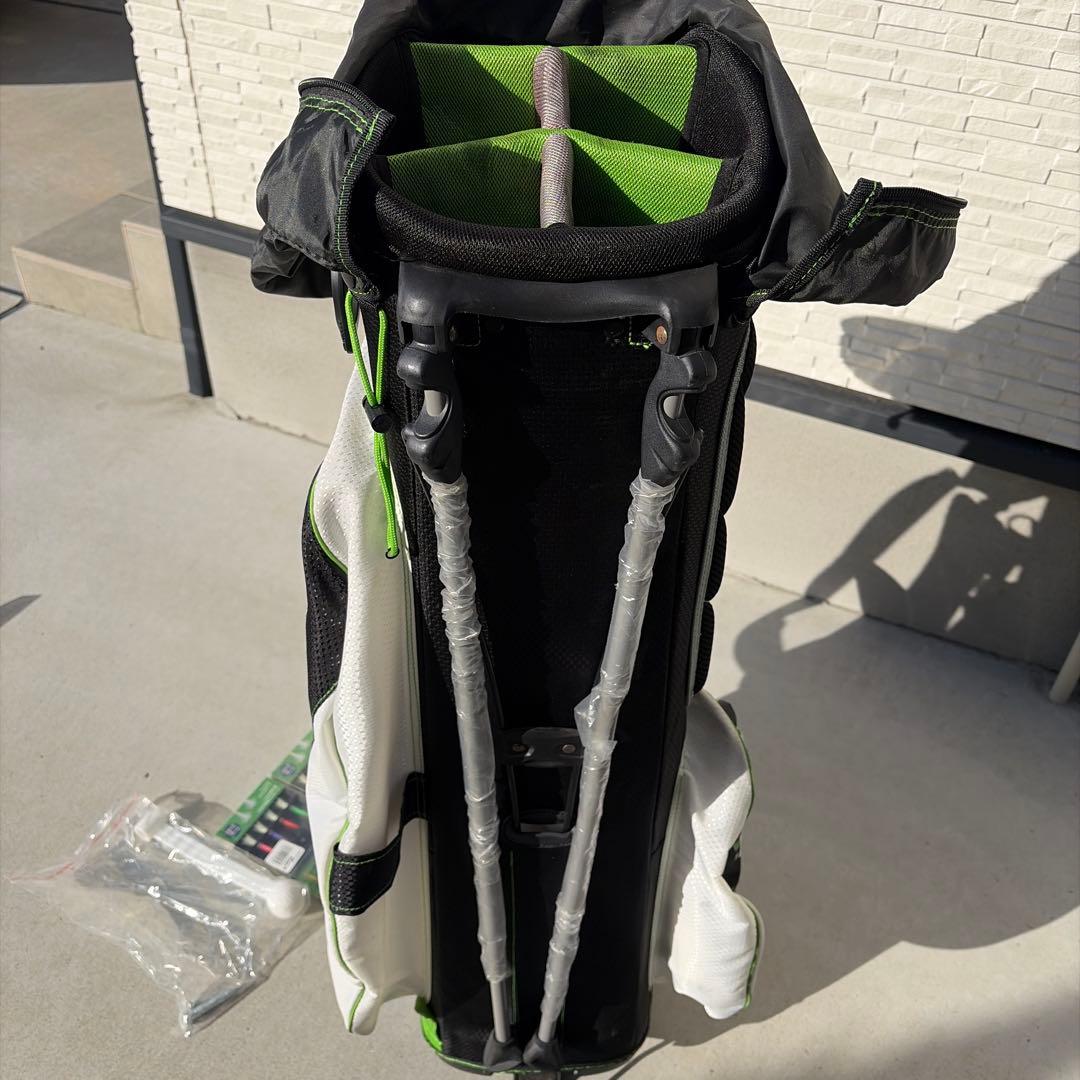 テーラーメイド「RBZ」スタンド式キャディバッグ
