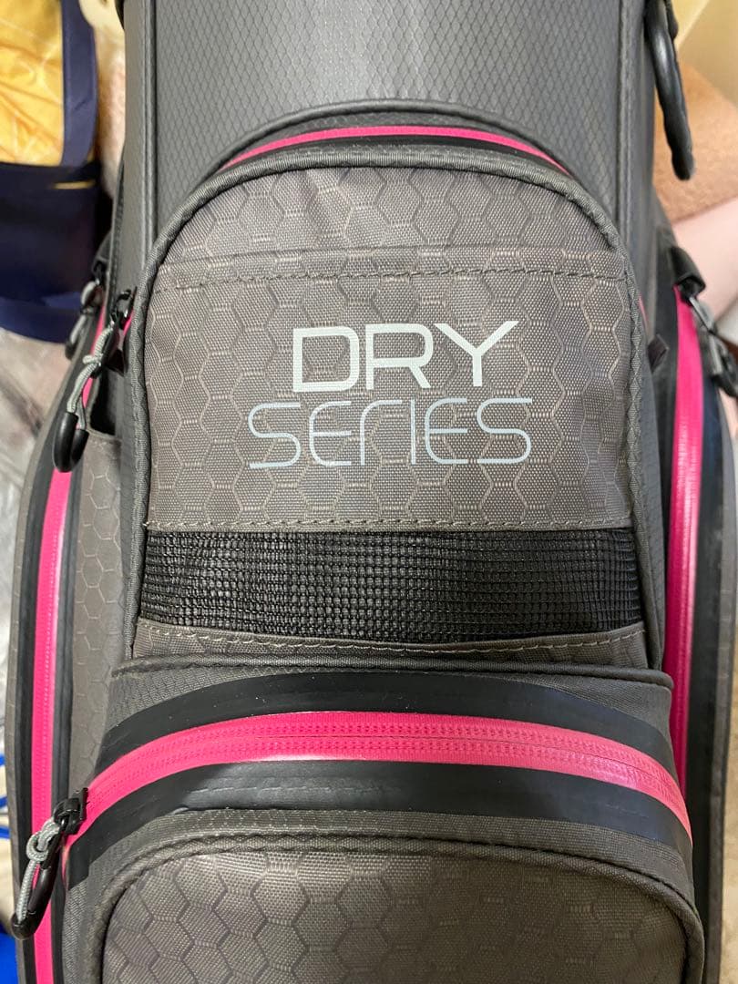 Motocaddy Dry Series Cartbag (21)グレー/ピンク