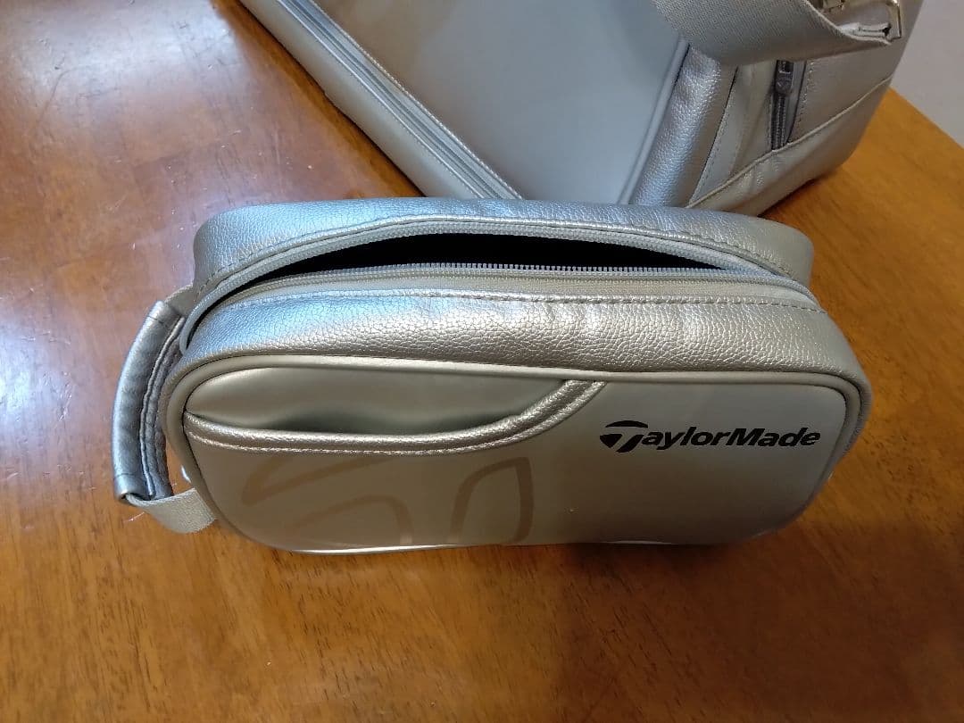 TaylorMade テーラーメイド シルバーゴルフバッグ カートポーチセット！