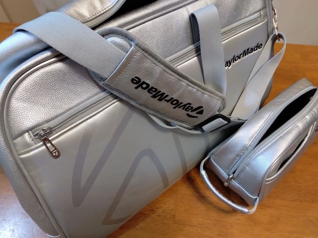 TaylorMade テーラーメイド シルバーゴルフバッグ カートポーチセット！