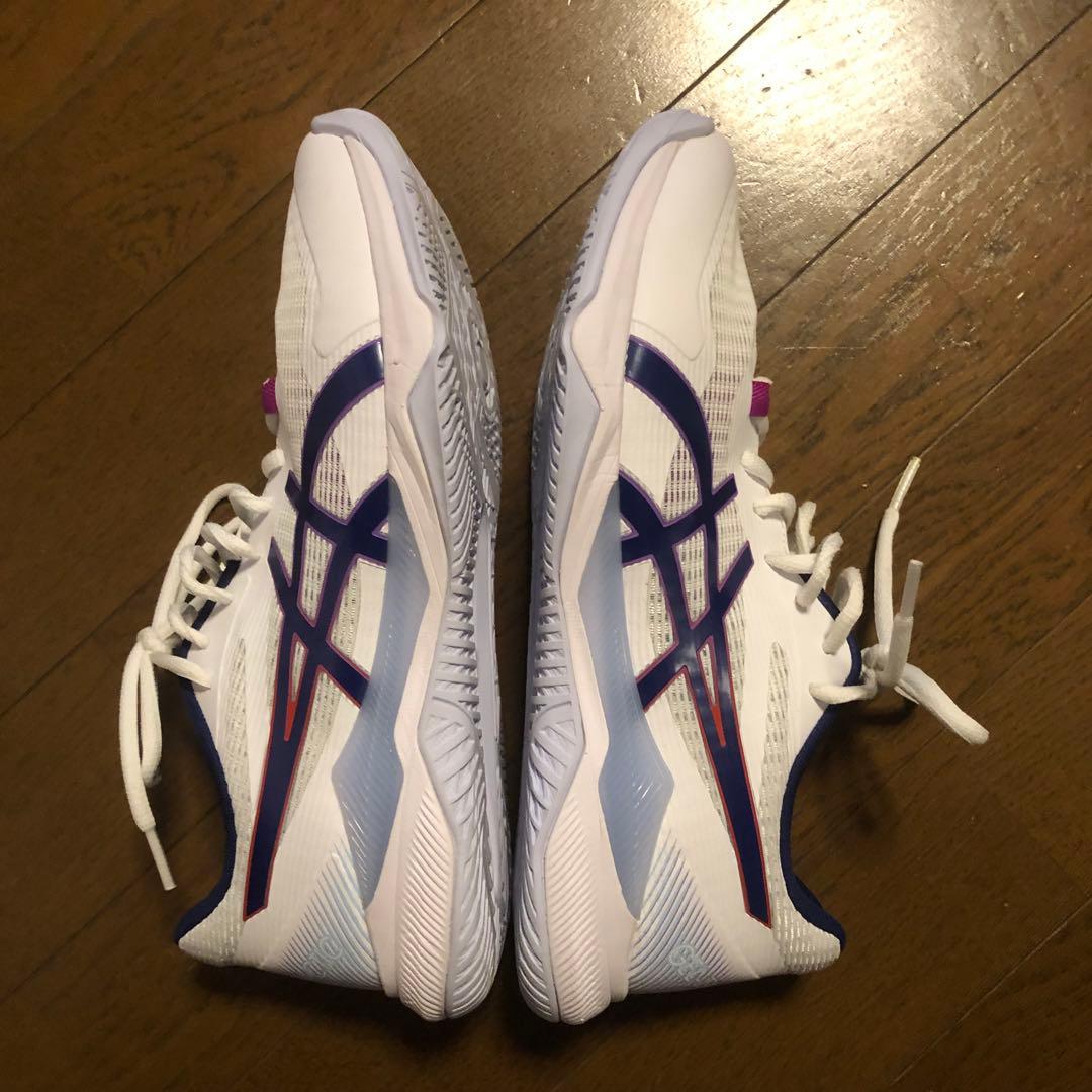 アシックスバレーボールシューズ