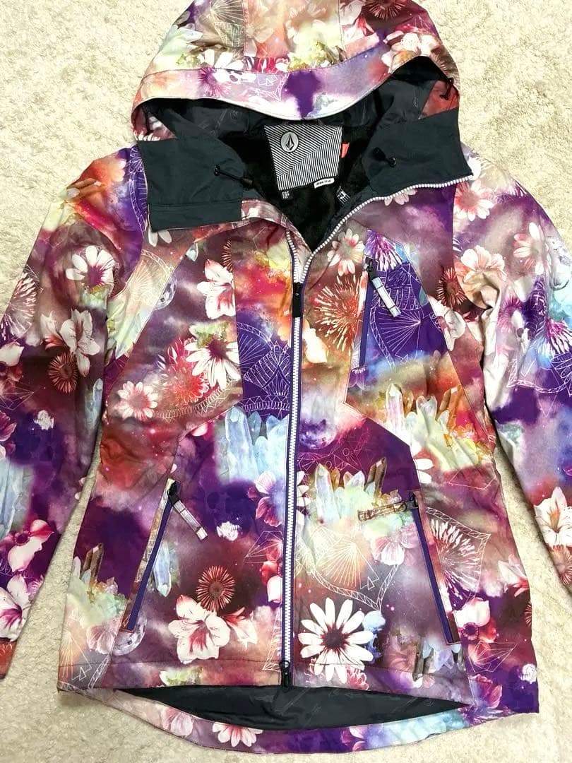【極美品・試着のみ】✨VOLCOM　スノーボードウェア　花柄　レディース　S