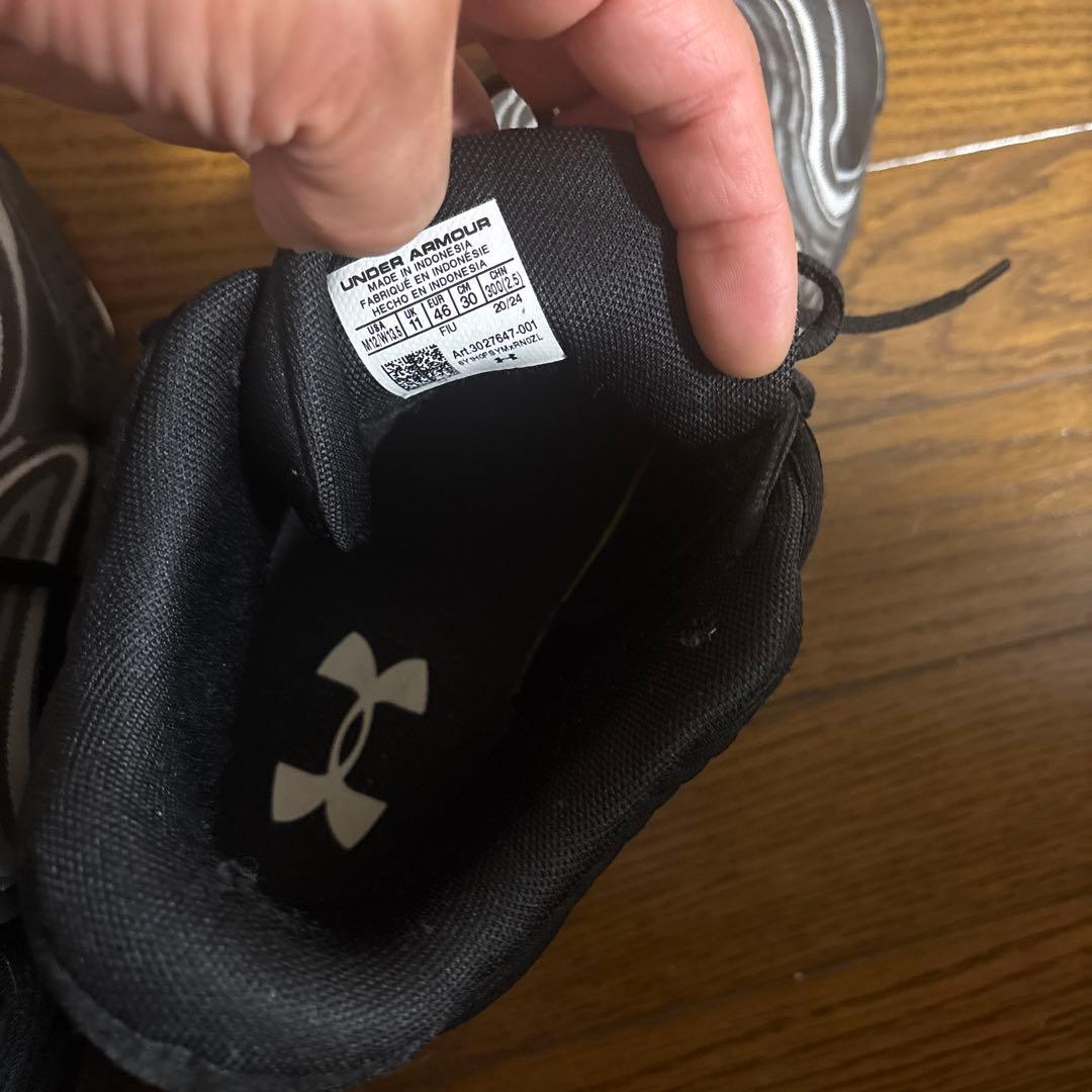 アンダーアーマー UNDER ARMOUR シューズ UAスポーン6 ミッド