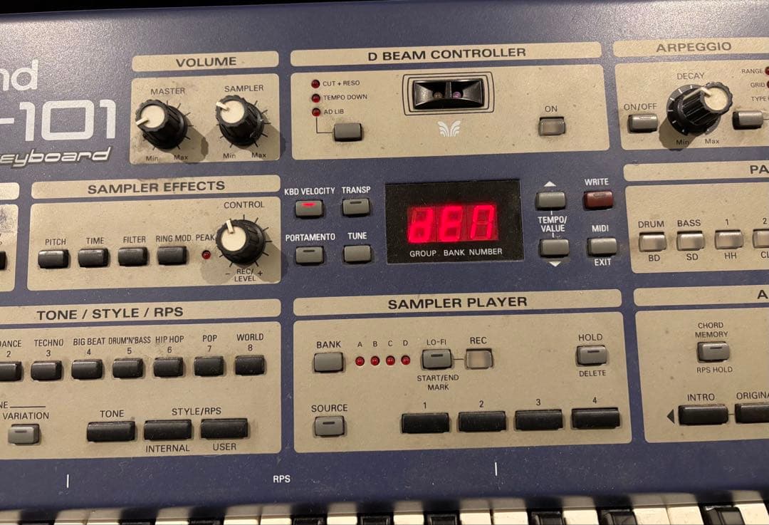 Roland EG-101 グルーブキーボード　【ハードケース付】
