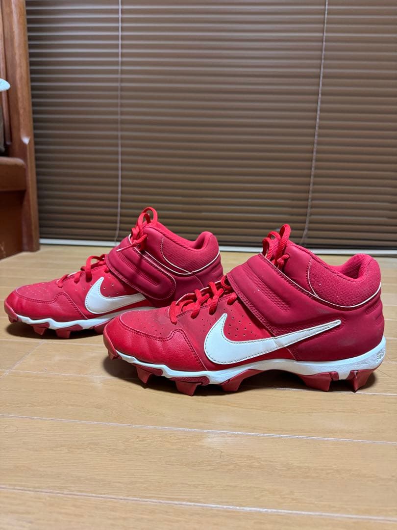Nike Huarache レッド スパイクシューズ