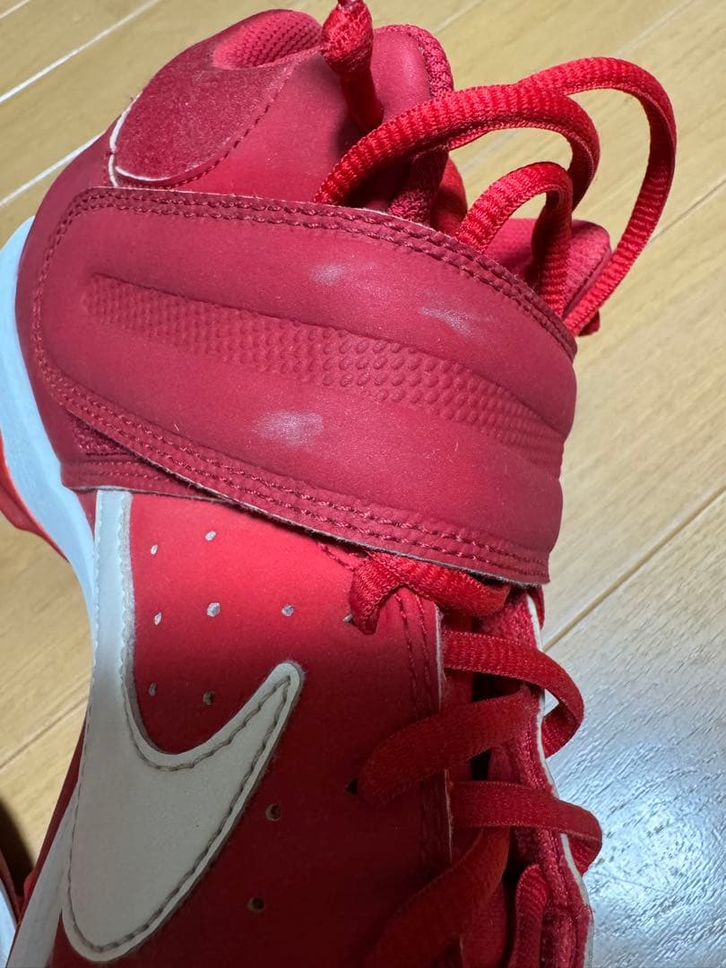 Nike Huarache レッド スパイクシューズ