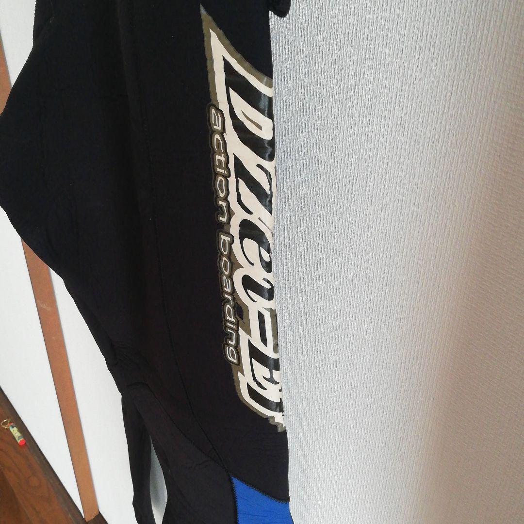 ダイビングスーツ