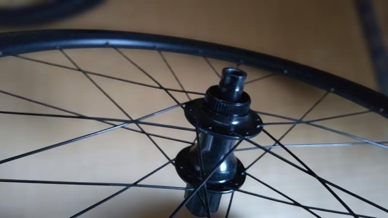 BONTRAGER AFFINITY TLR タイヤ付き　シマノ
