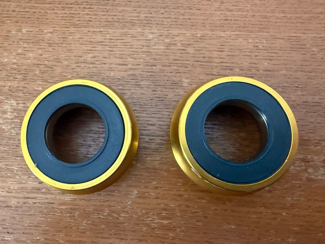 TOKEN BB30セラミックベアリング　シマノ24mm 42mm✖️58mm美品