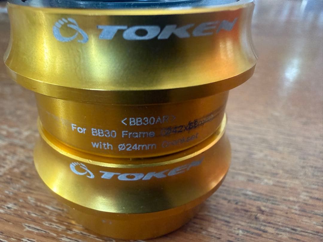 TOKEN BB30セラミックベアリング　シマノ24mm 42mm✖️58mm美品